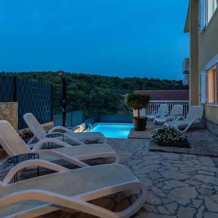 Apartment Spacious In A Quiet Area